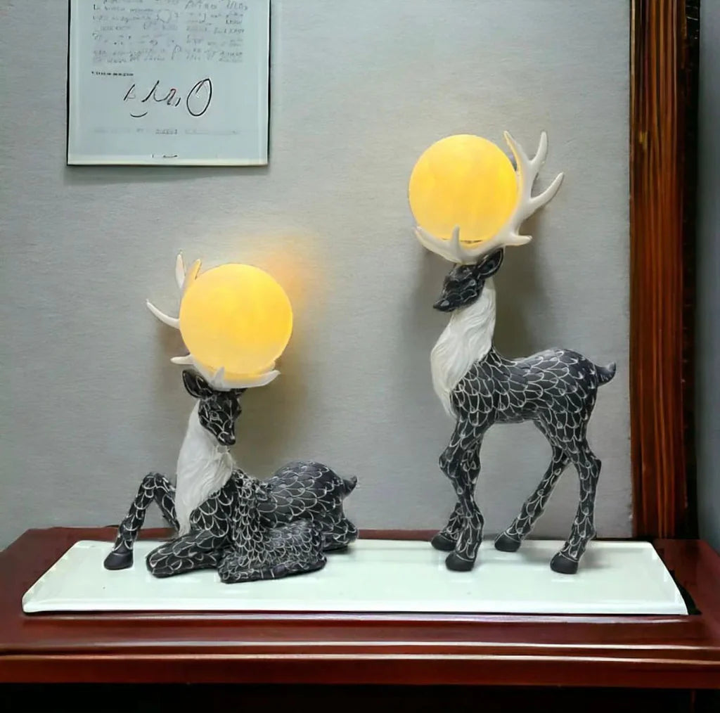 Animal Artefact
White & Black Shade Deer Artefact