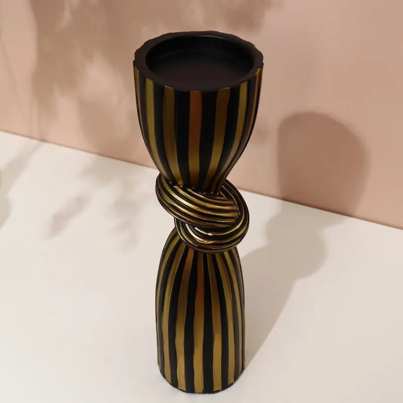 Candelbars For Home Decor
Elegant Design and Colour Candelbars