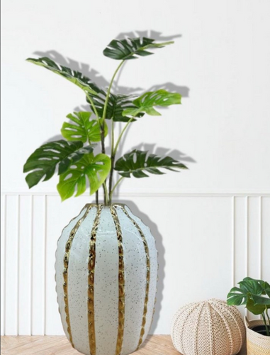 White Flower Vase 
Flower Vase 
Flower Vase For Home Decor
Elegant Design Flower Vase