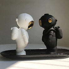 Load image into Gallery viewer, Roexboz Resin Astronaut Model - Astronaut Figures Statues for Decoration