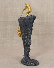Load image into Gallery viewer, Mountain Rock Climbers Artefact Sports Home Decoration
