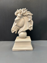 Load image into Gallery viewer, Horse Grandeur Resin Sculpture (P.P)