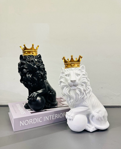 Fluffy Crown Lion Artefact Wild Animal for Home and Office Decor (p.p)