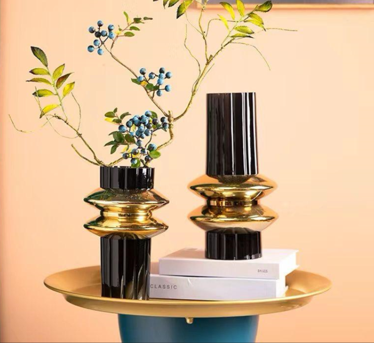 Striped Golden Circle Glass Vase - Gold Line Table Decor