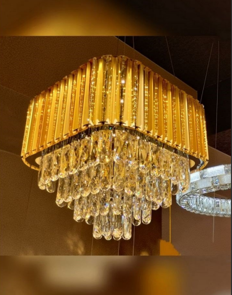 Innovative Glass Chandelier Striking Design for Modern Elegance