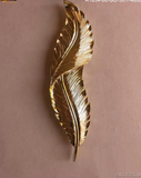 Contemporary Leaf Wall Mount Elegant Botanical Decor Piece