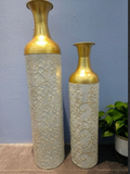 Elegant White Flower Vase with Intricate Design (p.p)