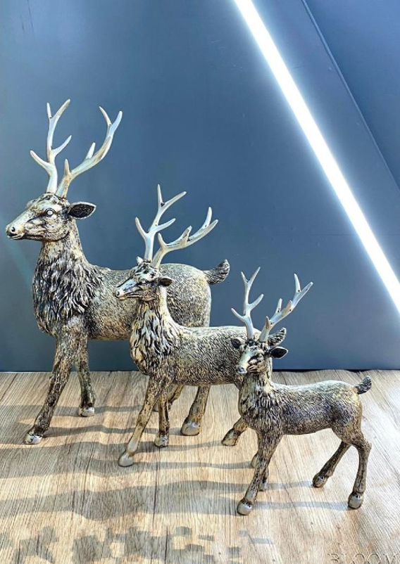 Elegant Deer Artefact For Home Decor (set)