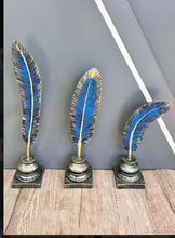 Load image into Gallery viewer, Feather Artefact 
Feather Artefact For Shelves 