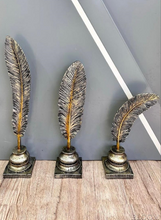 Load image into Gallery viewer, Feather Artefact 
Artefact For Home Decor 
