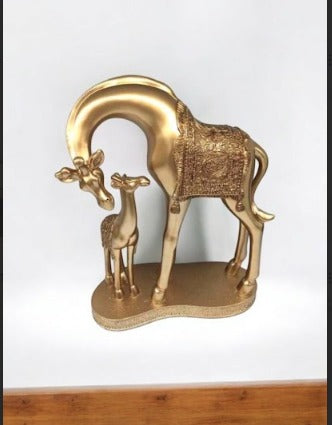 Elegant Mother and Child Giraffe Artefact For Home Decoration