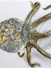 Load image into Gallery viewer, Premium Gold Octopus Sculpture - A Stunning Decorative Accent