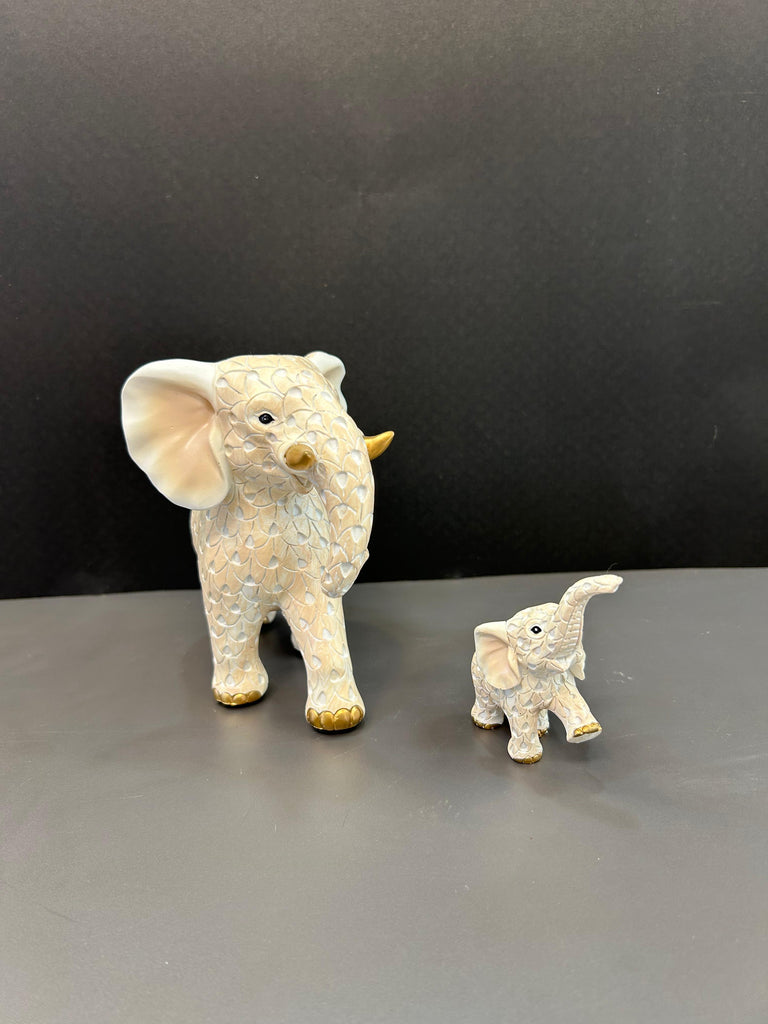 Artefact Of Dotted Design Baby Elephant with Mother (set)