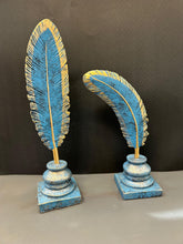 Load image into Gallery viewer, Feather Artefact 
Feather Artefact For Home Decor 
