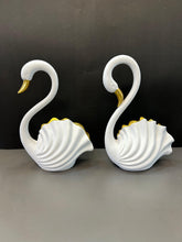 Load image into Gallery viewer, Elegant White Swan Decorative Artefact (set)