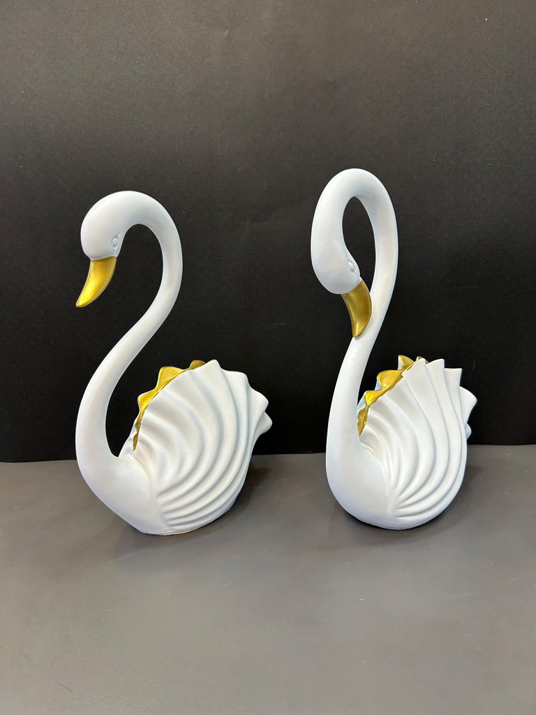 Elegant White Swan Decorative Artefact (set)